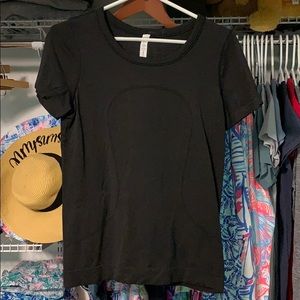 Swiftly tech relaxed short sleeve